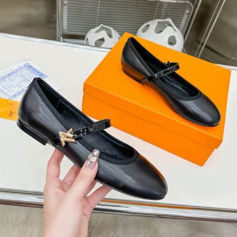 루이비통 24 한정판 여성 신발 B2802