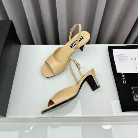 샤넬 24 한정판 여성 하이힐 B2831