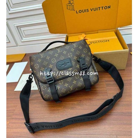 루이비통 24 한정판 M46972 크로스백 가방 C2554