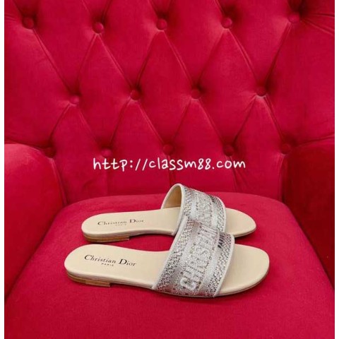 디올 24 한정판 new arrival 여성 양가죽 램스킨 슬리퍼 B2869