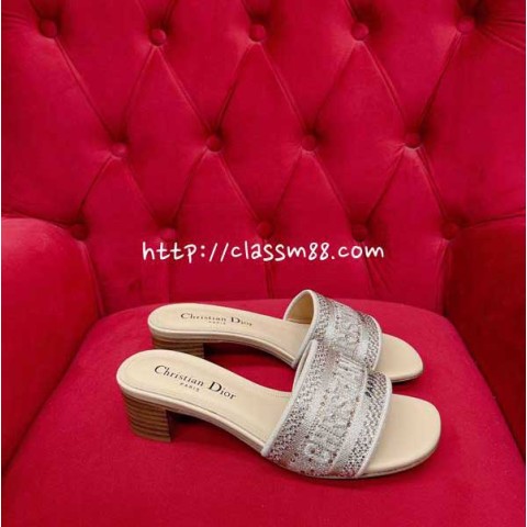 디올 24 한정판 new arrival 여성 양가죽 램스킨 슬리퍼 B2872