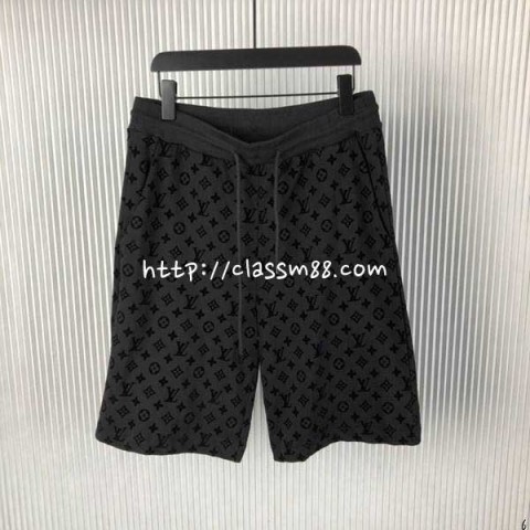 루이비통 24 한정판 남여공용 반바지 A8427