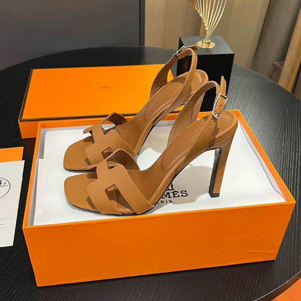 에르메스 24 한정판 10.5cm 여성 하이힐 B2939