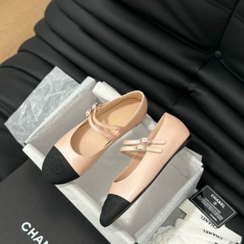 샤넬 24 한정판 여성 신발 B2981