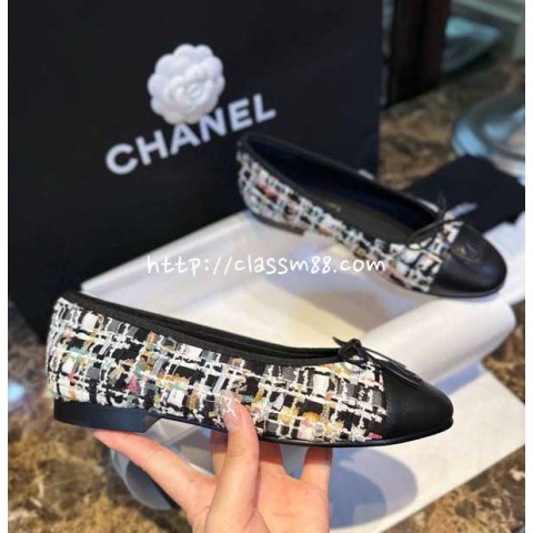 샤넬 24 한정판 여성 신발 B3016