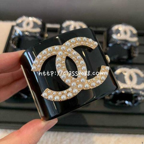 샤넬 24 한정판 팔찌 D1905