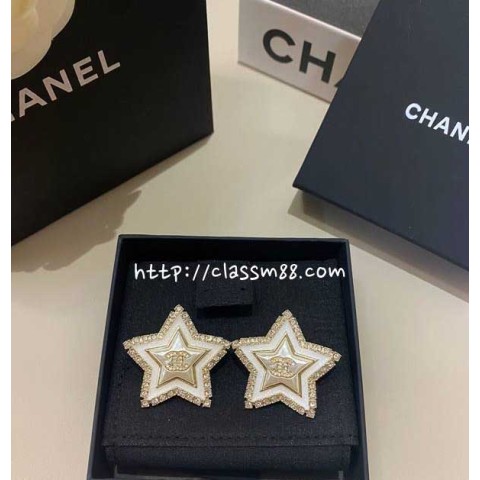 샤넬 24 한정판 귀걸이 D1938