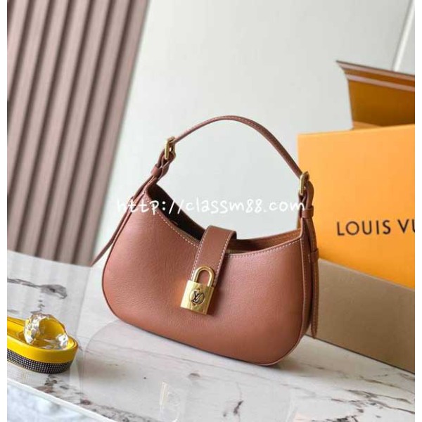 루이비통 24 한정판 M24611 Low Key Shoulder Bag 크로스백 가방 C2756