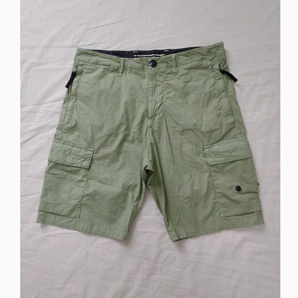 스톤아일랜드 24 한정판 STRETCH COTTON CARGO SHORTS 반바지 A9046