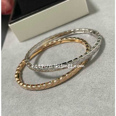 샤넬 24 한정판 팔찌 D2470