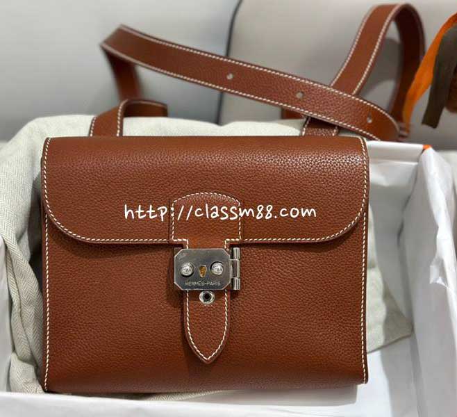 에르메스 24 한정판 Sac A Depeches 21cm Box 크로스백 가방 C3143