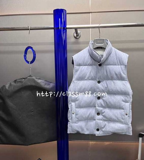 Brunello Cucinelli 24 한정판 XP9903 양가죽 램스킨 민소매 조끼 패딩 자켓 A9419