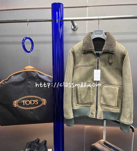 TODS 24 한정판 AG23171 양가죽 램스킨 긴팔 자켓 A9529