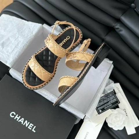 샤넬 24 한정판 여성 샌들 B3447