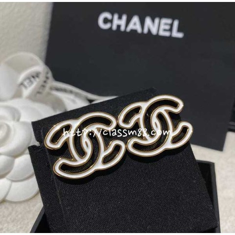 샤넬 24 한정판 귀걸이 D2518