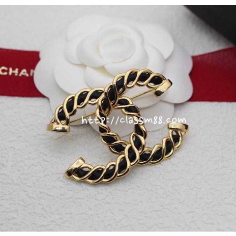 샤넬 24 한정판 브로치 D2519