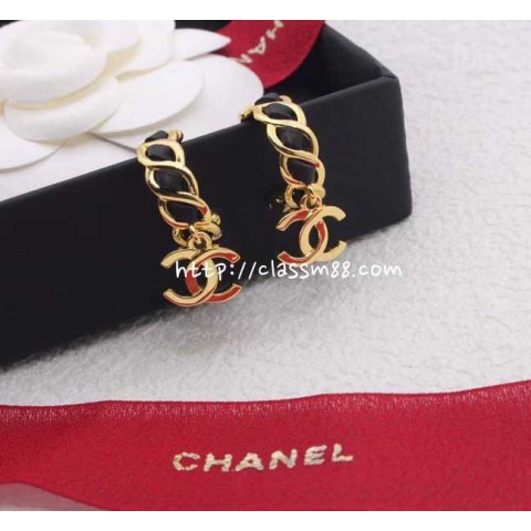 샤넬 24 한정판 귀걸이 D2520
