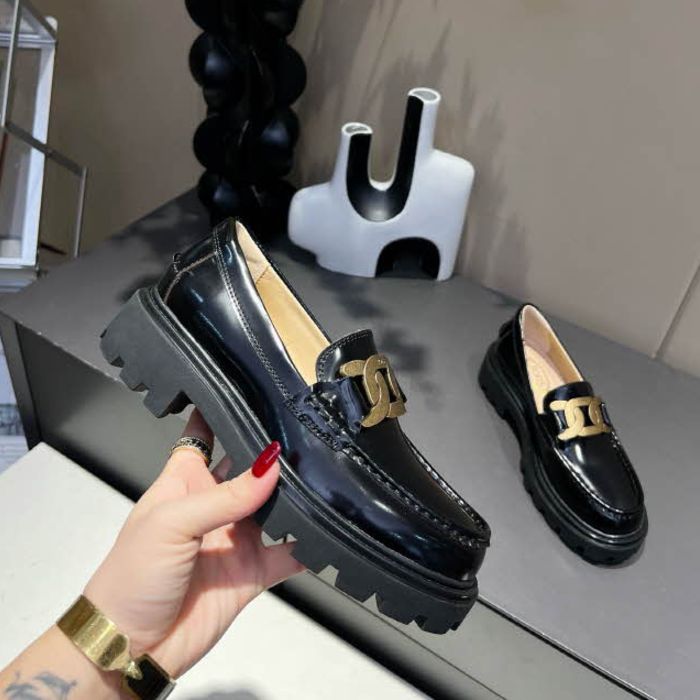 TODS 24 한정판 여성 신발 B3586