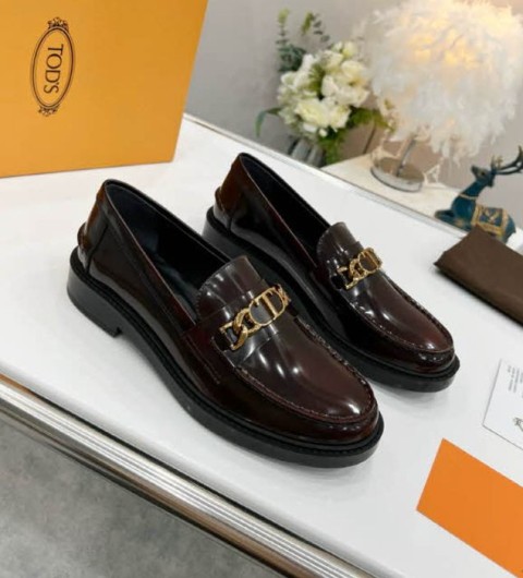 TODS 24 한정판 여성 신발 B3587