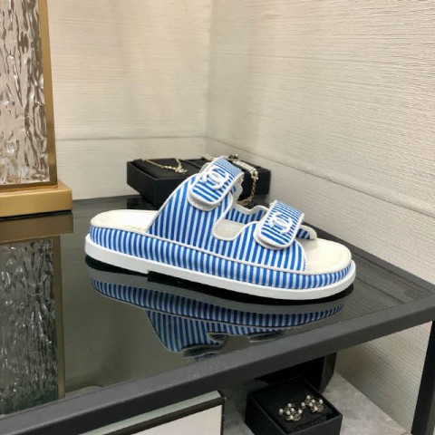 샤넬 24 한정판 여성 슬리퍼 B3739