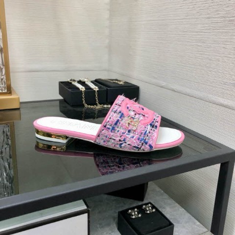 샤넬 24 한정판 여성 슬리퍼 B3810