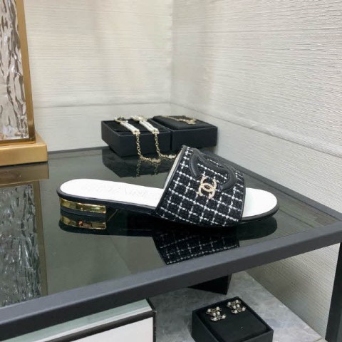 샤넬 24 한정판 여성 슬리퍼 B3814