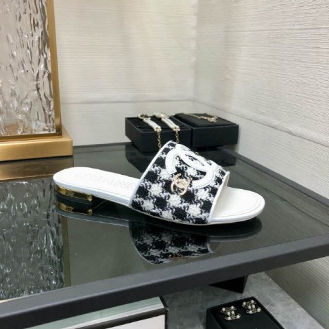 샤넬 24 한정판 여성 슬리퍼 B3816