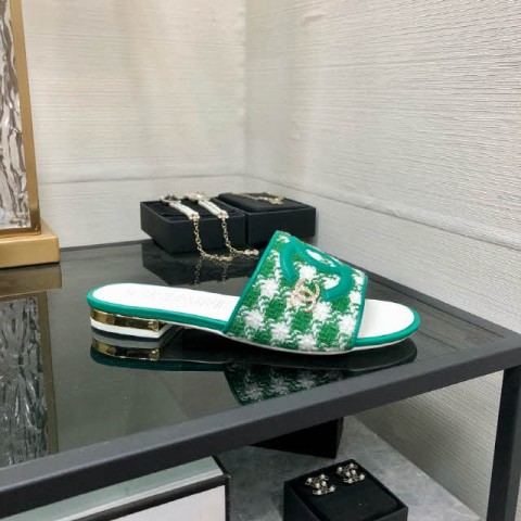 샤넬 24 한정판 여성 슬리퍼 B3818