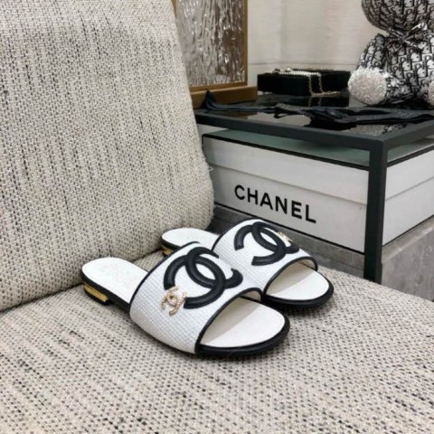 샤넬 24 한정판 여성 슬리퍼 B3824