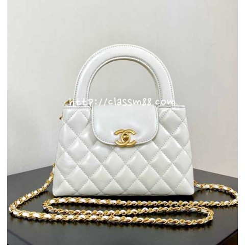 샤넬 24 한정판 m9201 Kelly nano 소가죽 카프스킨 크로스백 가방 C3525