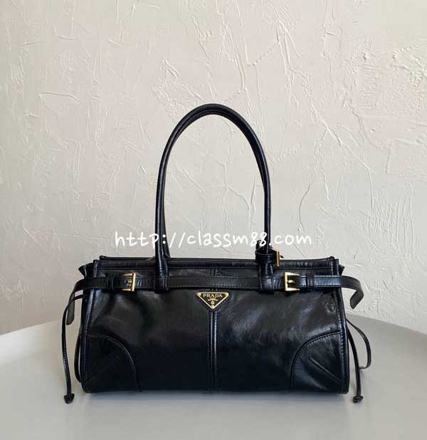 프라다 24 한정판 m3603 Soft Lux bag 소가죽 카프스킨 크로스백 가방 C3535