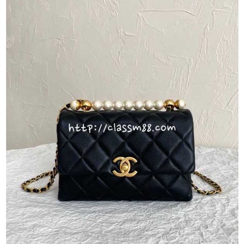 샤넬 24 한정판 m2481 양가죽 램스킨 크로스백 가방 C3628