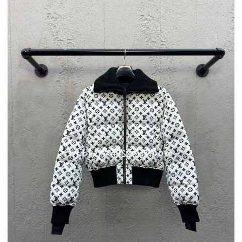 루이비통 25 한정판 남여공용 긴팔 패딩 자켓 A10329