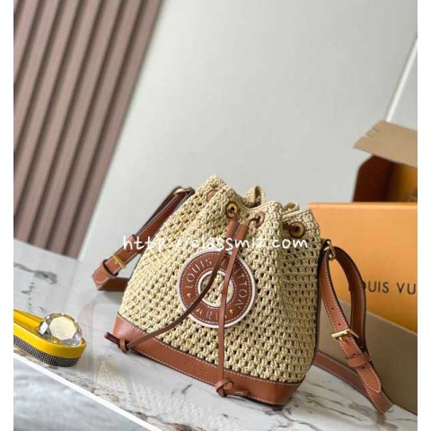 루이비통 25 한정판 M24722 Noe Purse 크로스백 가방 C3698