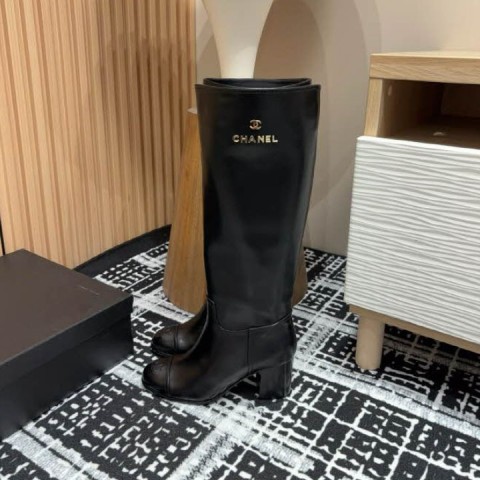 샤넬 25 한정판 4cm 여성 부츠 B4107