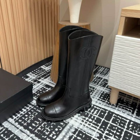 샤넬 25 한정판 4cm 여성 부츠 B4111