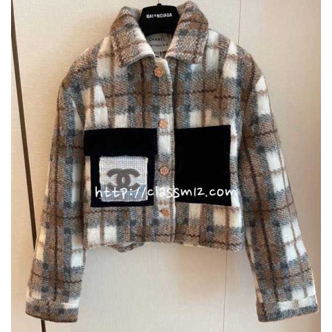 샤넬 25 한정판 긴팔 자켓 A10670