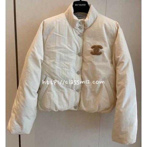 샤넬 25 한정판 긴팔 패딩 자켓 A10673