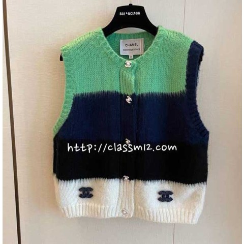 샤넬 25 한정판 민소매 가디건 A10681