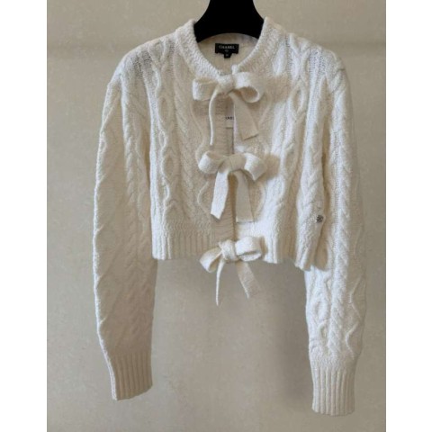 샤넬 25 한정판 여성용 GD 화이트 리본 가디건 A10763