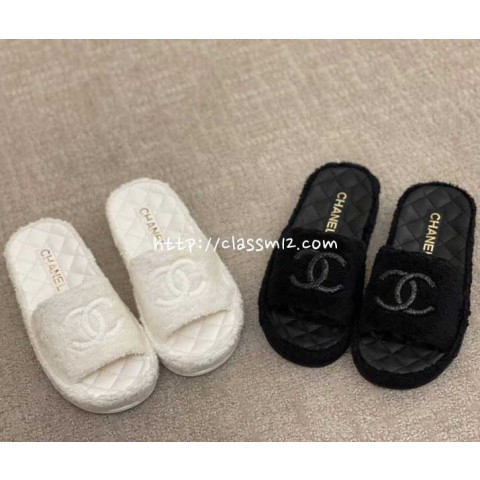 샤넬 25 한정판 여성 슬리퍼 B4143