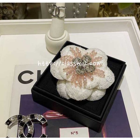 샤넬 25 한정판 브로치 D2584