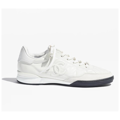 샤넬 25 한정판 남녀공용 CC 퀄티드 스니커즈 B4176