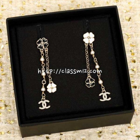 샤넬 25 한정판 귀걸이 D2614