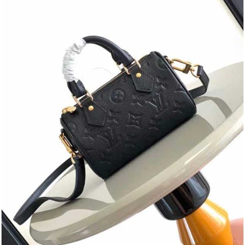 루이비통 25 한정판 16*10cm 크로스백 가방 C4113