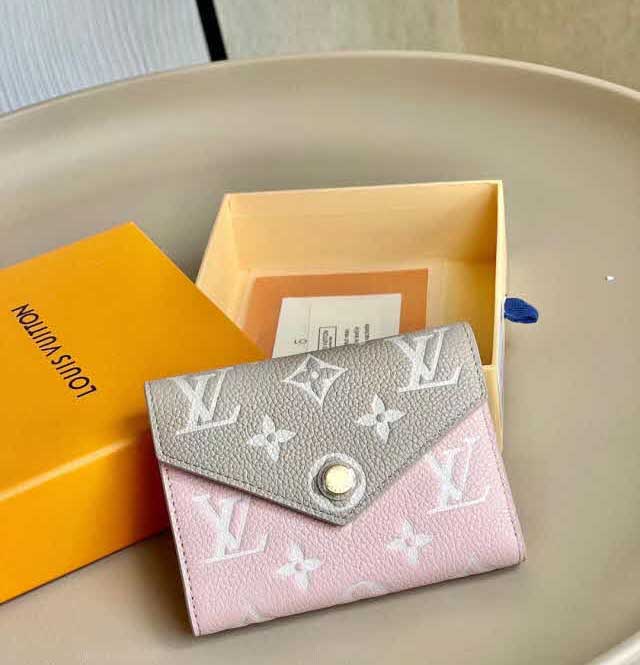 루이비통 25 한정판 12cm 반지갑 E509