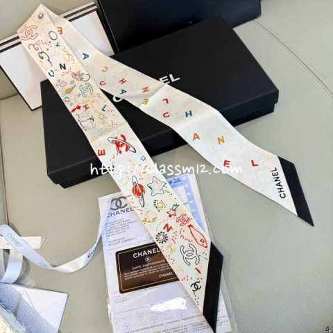 샤넬 25 한정판 트윌리 스카프 D2643
