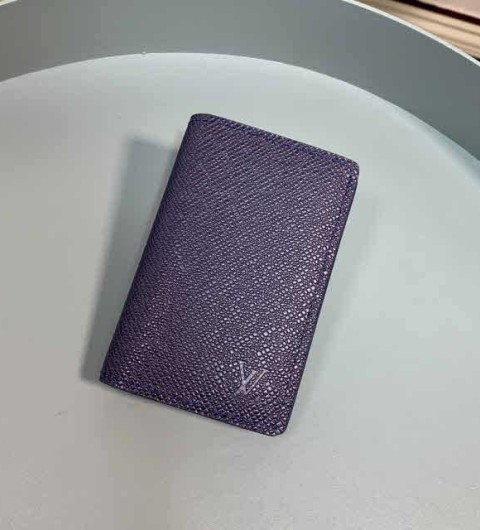 루이비통 25 한정판 11cm 반지갑 E534
