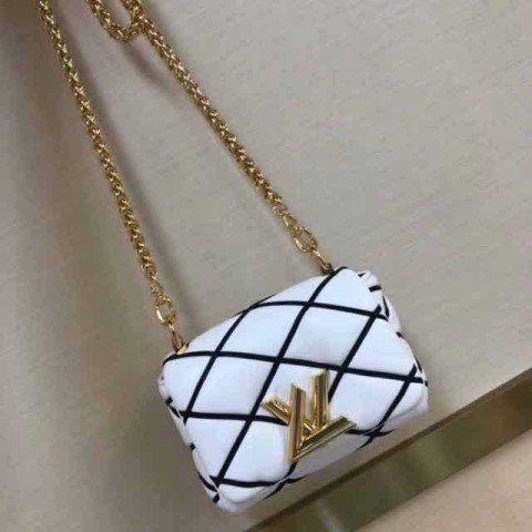 루이비통 25 한정판 15cm 크로스백 가방 C4243