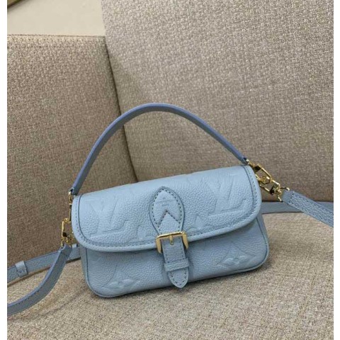 루이비통 25 한정판 19cm 크로스백 가방 C4335